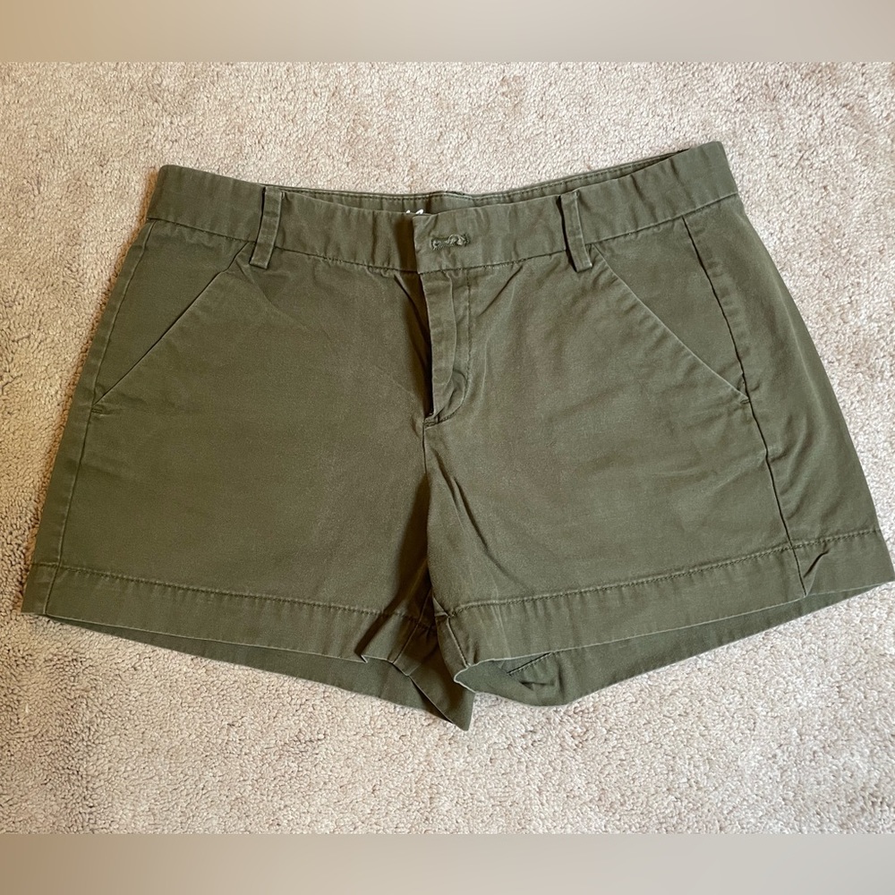 GAP Sunkissed Khaki shorts size 2